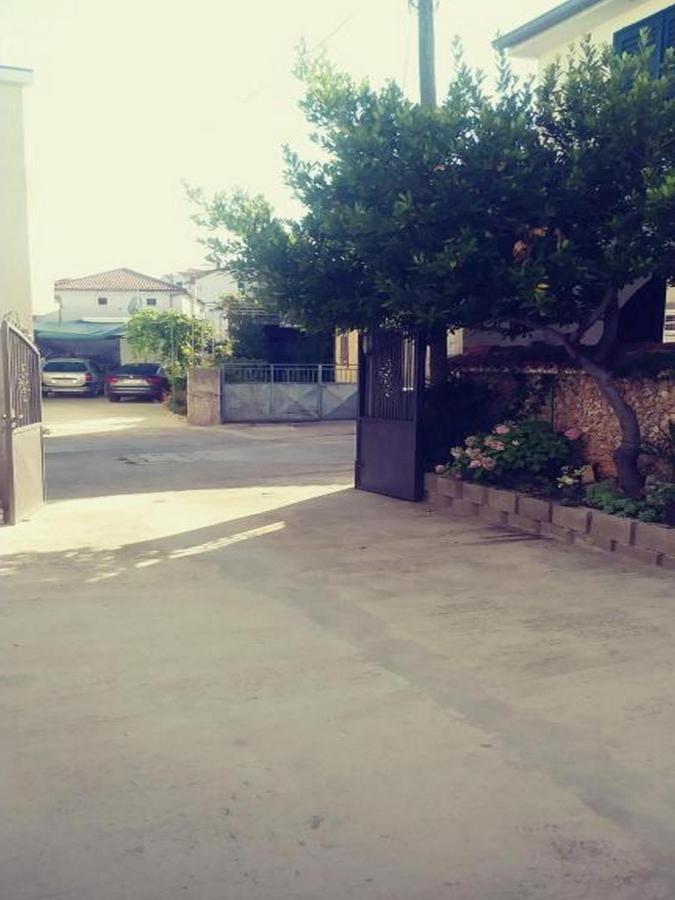 Apartman Ena Vodice Zewnętrze zdjęcie